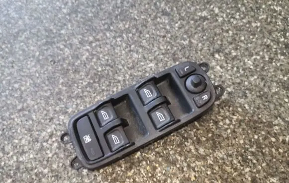 Volvo V50 Electric window control switch 31295120AA