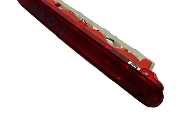 Hyundai i20 (PB PBT) Third/center stoplight E1312282