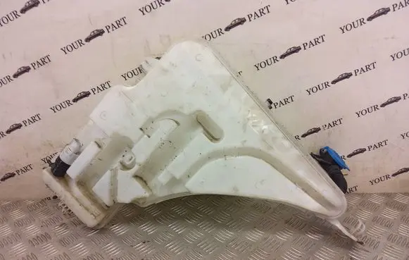 BMW 2 F22 F23 Windshield washer fluid reservoir/tank 7241671