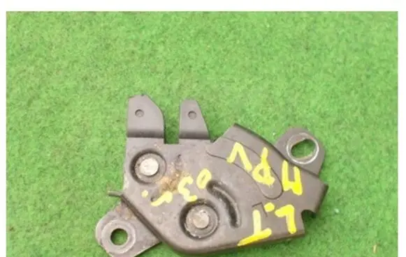 Mazda MPV II LW Rear door lock