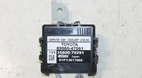 Toyota Prius (XW30) Light module LCM 8996047061