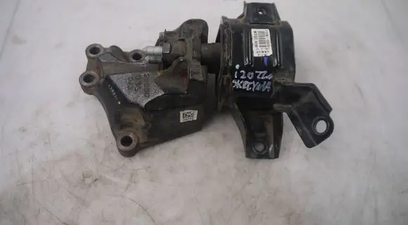 Hyundai i20 (BC3 BI3) Gearbox mounting bracket 21830Q0000
