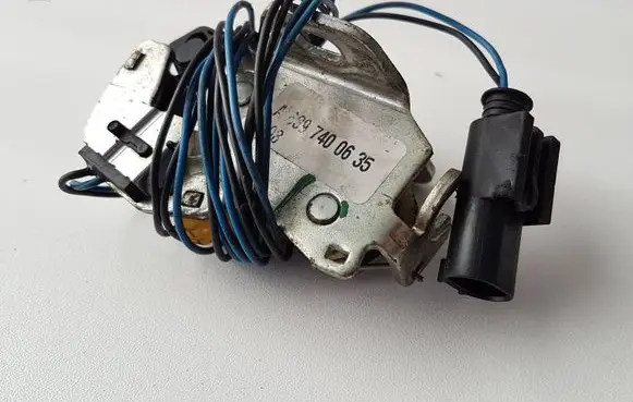 Mercedes-Benz V Class W447 Sliding door lock A6397400635