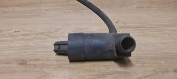 Volvo XC90 Windscreen/windshield washer pump 1S7117K624DC