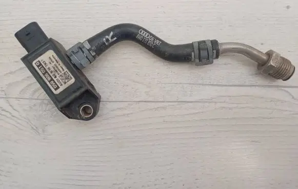 Audi A4 S4 B9 Air pressure sensor 059906051G 8W0131850C