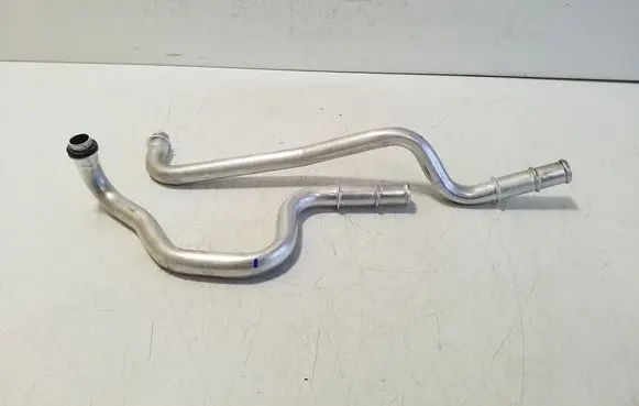 BMW i4 Heater radiator pipe/hose 