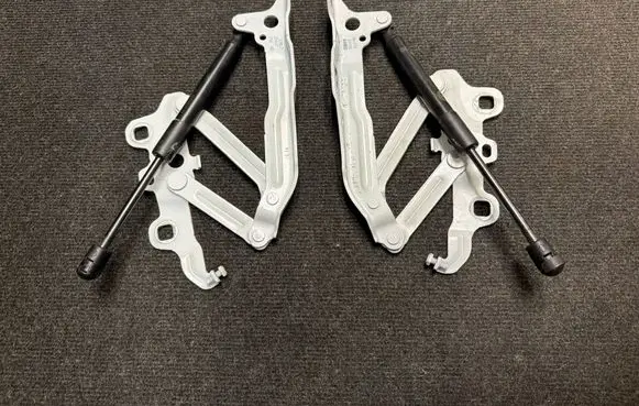 Jeep Grand Cherokee WL Engine bonnet/hood hinges 26447 22019 257