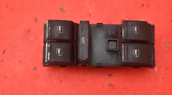 Volkswagen Jetta V Electric window control switch 1K959857