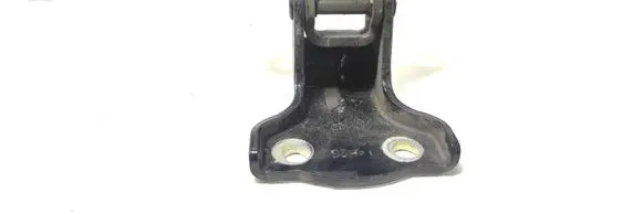 Chevrolet Captiva Rear door lower hinge