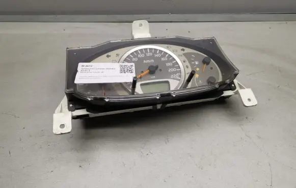 Nissan Almera Tino Speedometer (instrument cluster) BU010