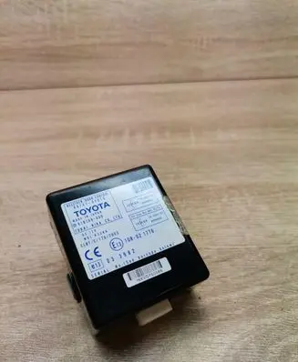 Toyota Corolla Verso AR10 Door control unit/module 897410F010