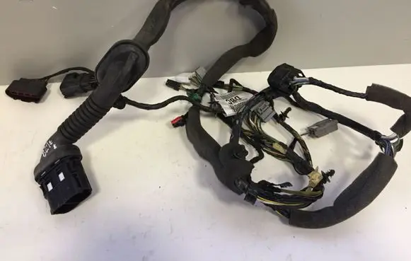 Ford Focus Front door wiring loom BV6T14K138