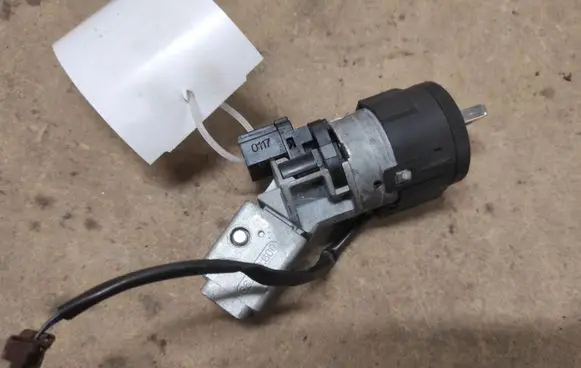Citroen C4 I Ignition lock 9663123380 36410600