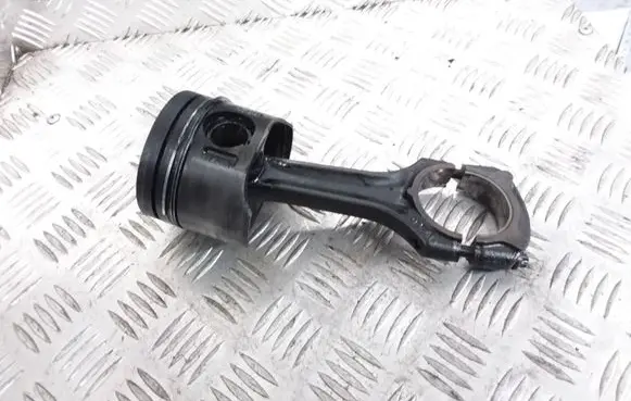 Mercedes-Benz Sprinter W906 Piston with connecting rod R08854A
