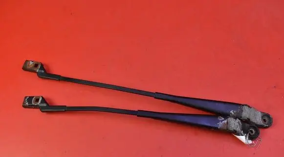Skoda Fabia Mk2 (5J) Front wiper blade arm 5J1955409B