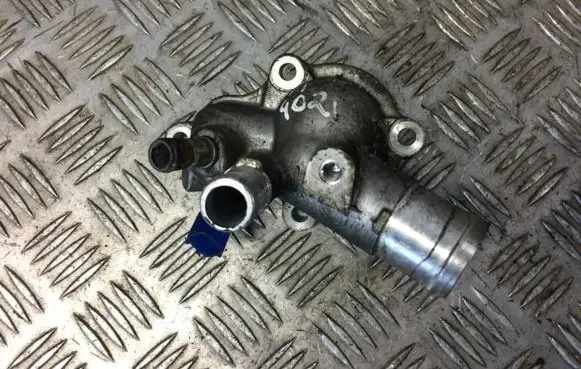 Nissan Primera Engine coolant pipe/hose