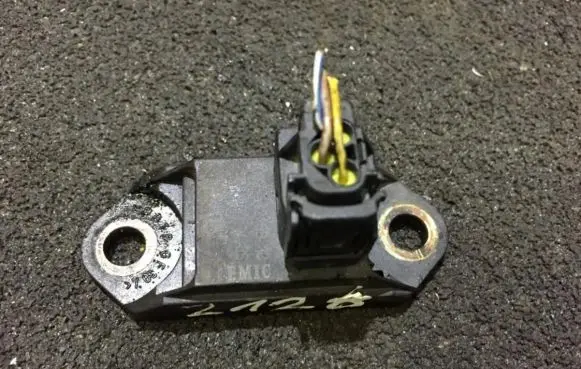 Mercedes-Benz S W220 ESP acceleration yaw rate sensor 0025426918