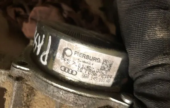 Audi A4 S4 B8 8K Vacuum pump 06h145100ab