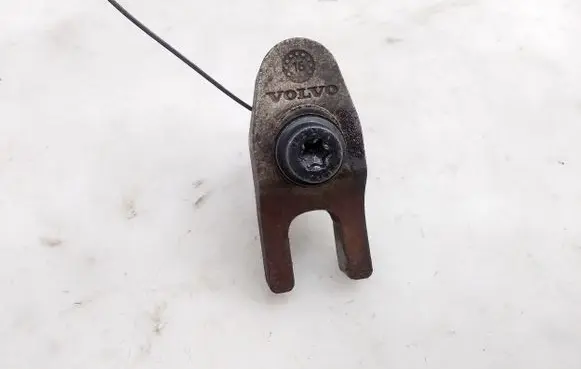 Volvo S60 Fuel Injector clamp holder 