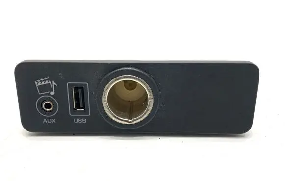 Jaguar XF USB socket connector CPLA19C166CB