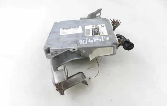 Toyota Avensis T220 Engine control unit/module 1758005033 8966105420 MB1758005033