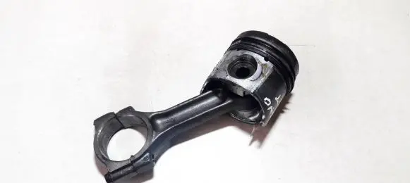 Renault Laguna I Piston with connecting rod