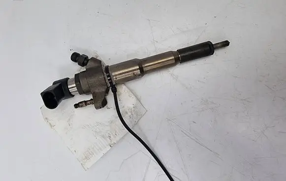 Renault Master III Fuel injector