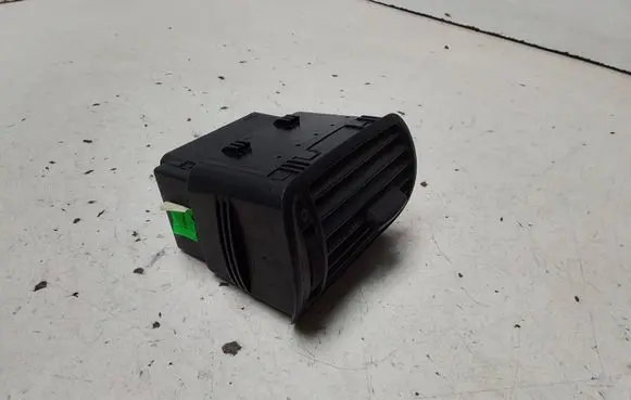 Dash center air vent grill