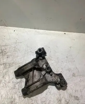 Volkswagen Transporter - Caravelle T5 Engine mounting bracket 070199343A