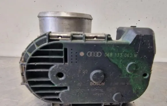 Audi A6 S6 C5 4B Throttle valve 06B133062M