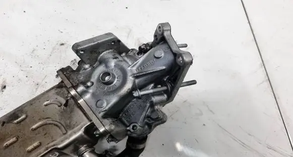 Mercedes-Benz A W176 EGR valve A6511400502