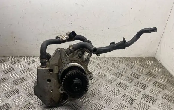 Mercedes-Benz R W251 Fuel injection high pressure pump A6420701001 0445010245