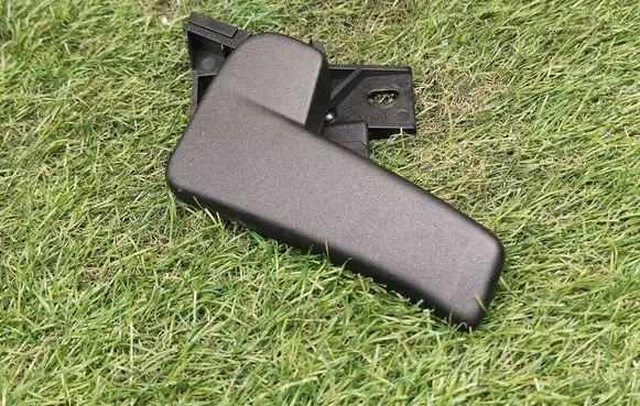 Volkswagen Jetta VI Engine bonnet (hood) release handle 5C1823533