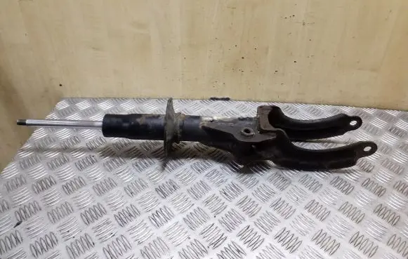 Volkswagen Touareg II Front shock absorber/damper