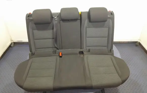 Volkswagen Golf Plus Second row seats 