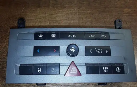 Citroen C5 Climate control unit 96573328 VP4PUH18C612HN