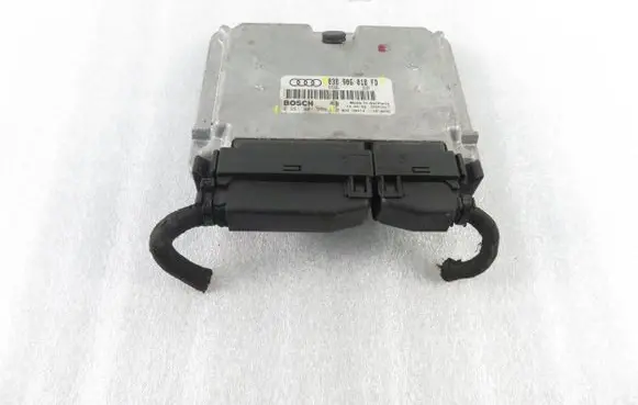 Audi A4 S4 B5 8D Engine control unit/module 0281001966 038906018FD