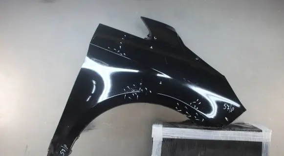 Mercedes-Benz Vito Viano W447 Fender mounting bracket A447880