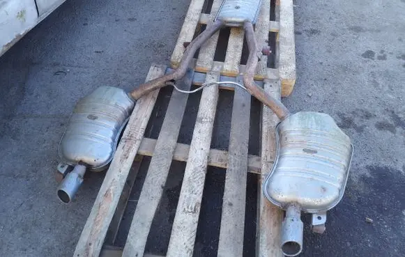 Muffler/silencer