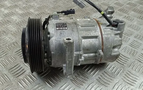 Nissan Qashqai Air conditioning (A/C) compressor (pump) 926004EA0A