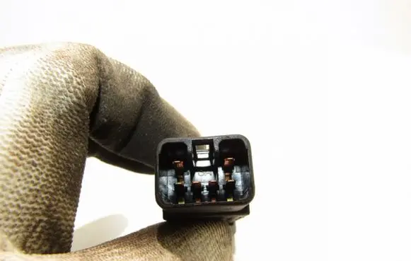 KIA Carens I Fog light switch 