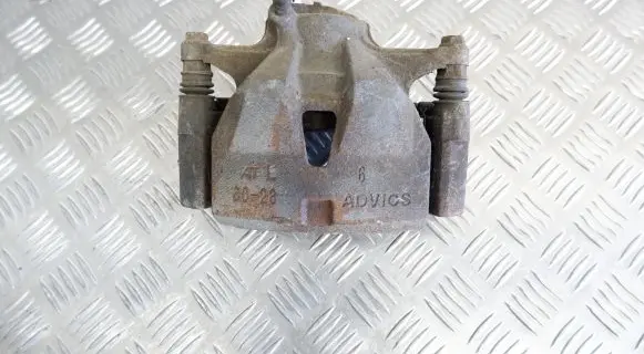 Lexus IS 220D-250-350 Front brake caliper 4775053060