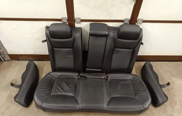 Lancia Thema Rear seat 