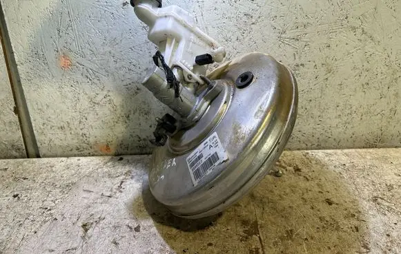 Peugeot Partner III Brake booster 9821104980 30086115470 3031746
