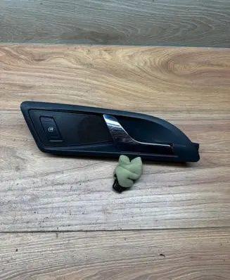 Skoda Octavia Mk2 (1Z) Rear door interior handle 1Z0035411B