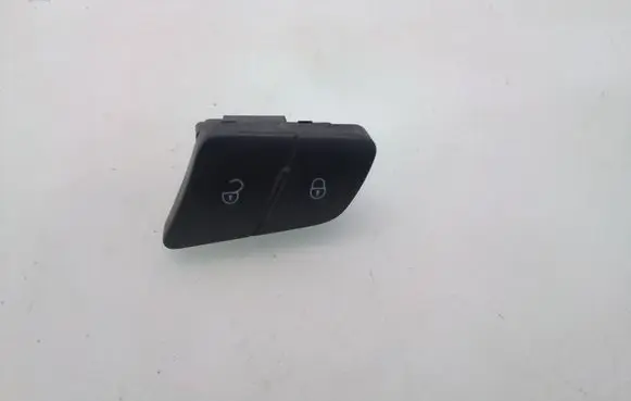 Volkswagen PASSAT B6 Central locking switch button 