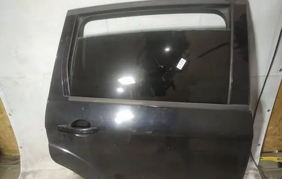 Rear door