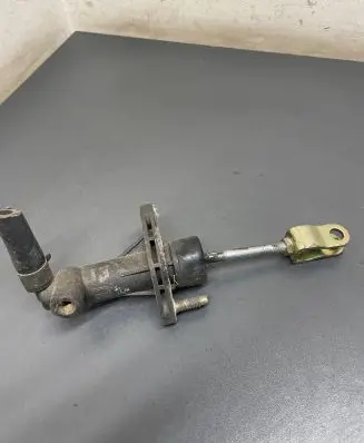 Hyundai Trajet Clutch master cylinder 1326