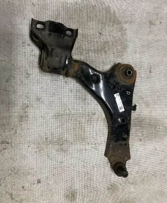 Land Rover Discovery Sport Front lower control arm/wishbone FK723A052