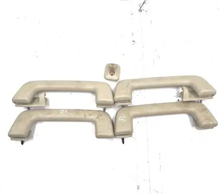Ford Fusion II A set of handles for the ceiling DS73A045B14